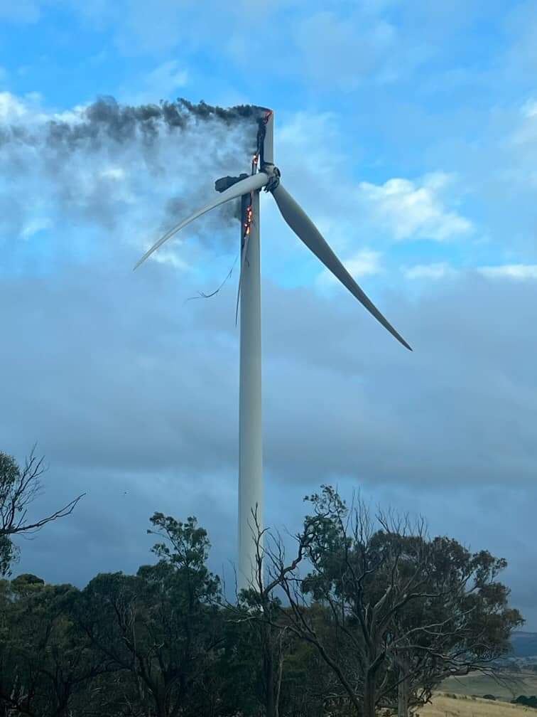 You are currently viewing Wind Turbine catches fire,  out of reach of Fire Fighters