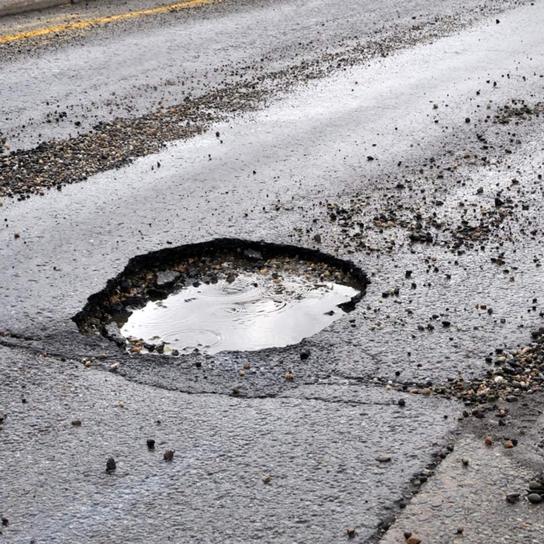 Read more about the article Cessnock Council to receive almost $2 million to fix pot holes.